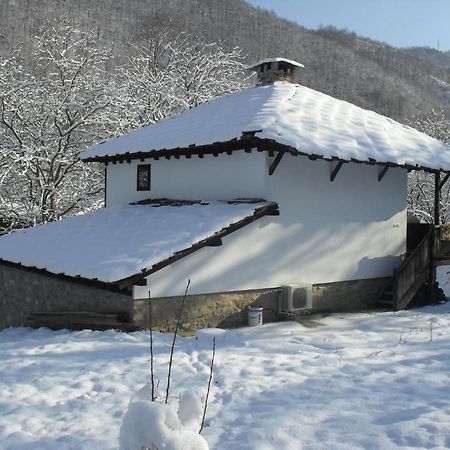 Къща Балканец Balkanets (Lovech) Bagian luar foto